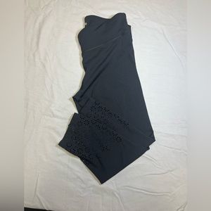 Aeropostale Leggings Flower Design at bottom Size Medium